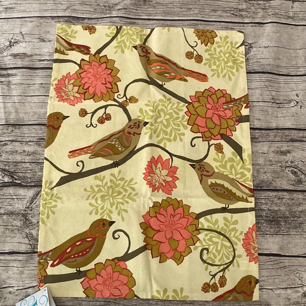 Set of 2 NWT Kitchen Towels Peking Handicraft Dish Birds Floral 18 x 25”